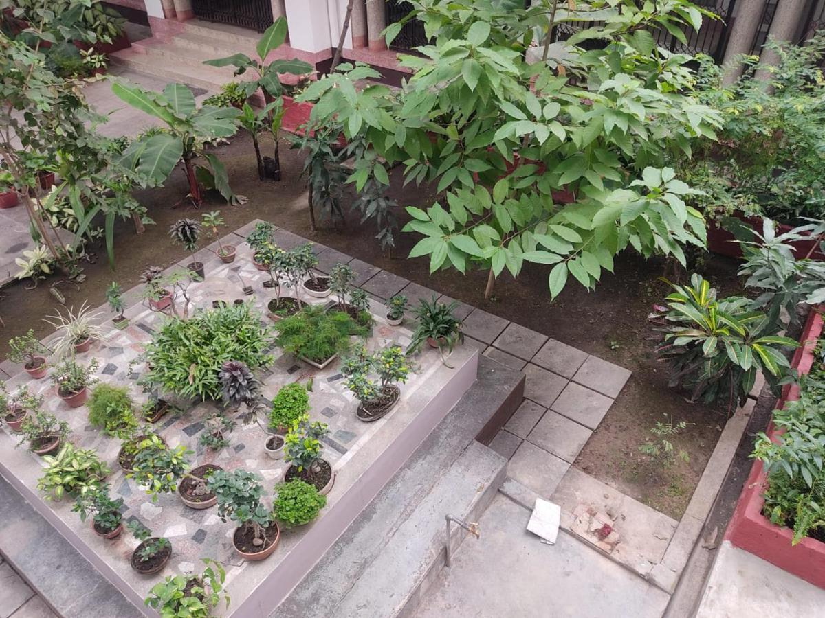Vatika Homestay Varanasi Exterior photo