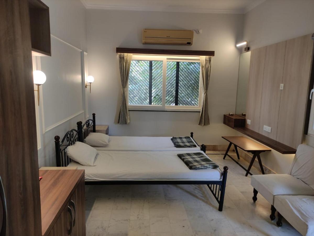 Vatika Homestay Varanasi Exterior photo