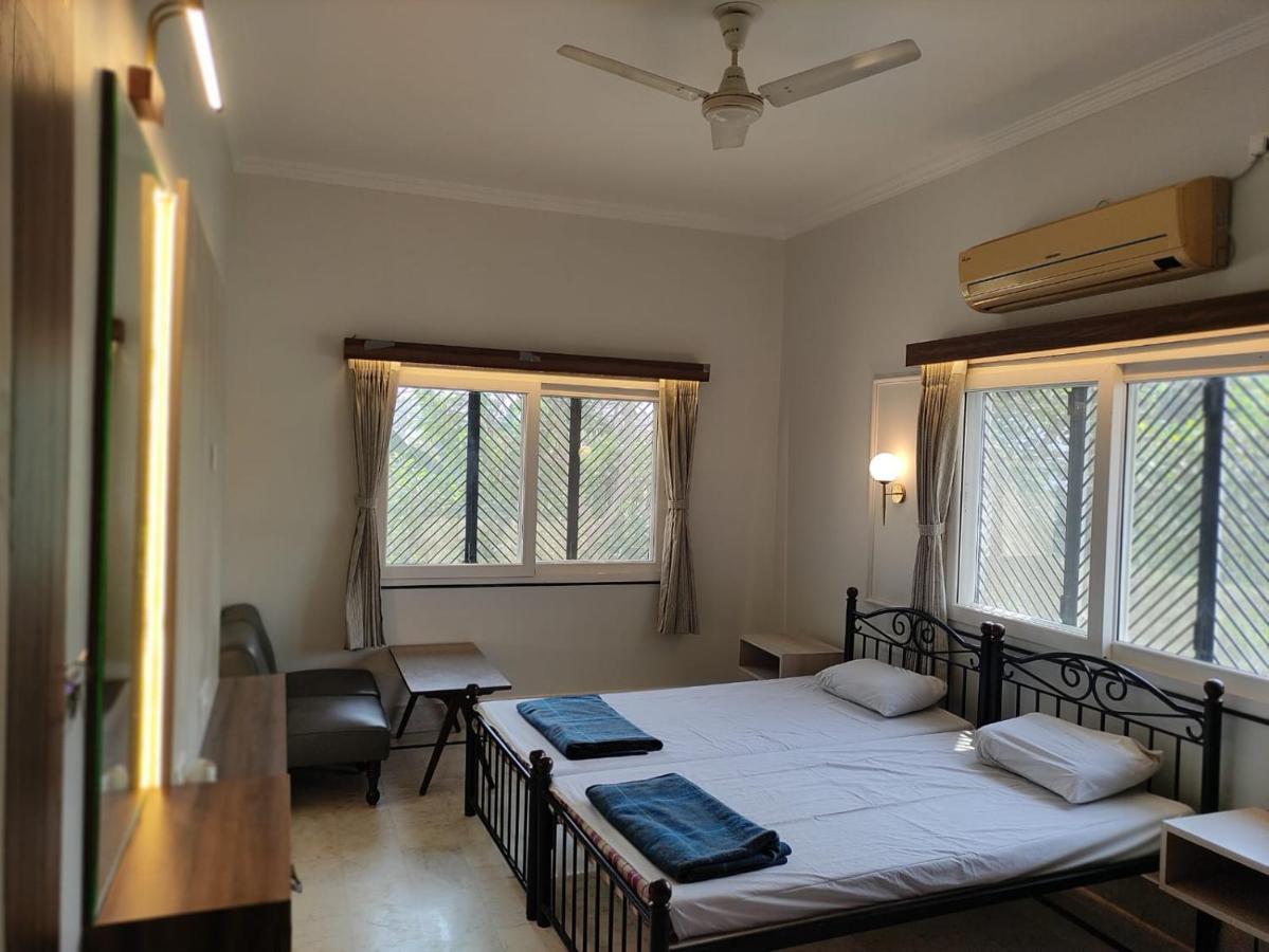 Vatika Homestay Varanasi Exterior photo