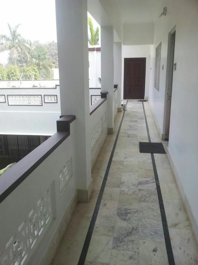 Vatika Homestay Varanasi Exterior photo